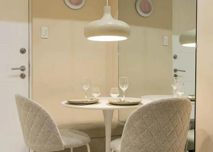 Beautiful Minimalist 2br Near Lrt 2 Manila